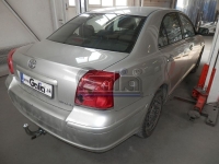 Tažné zařízení Toyota Avensis 4+5dv. - bajonet, 2003 - 2009